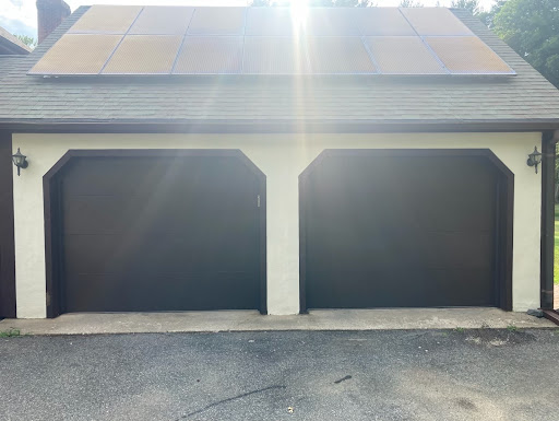 New Garage Door Installation in Carlisle, MA! 8’6″ x 8’0″ BridgeportTM Steel ­ Premium Series with Intellicore.